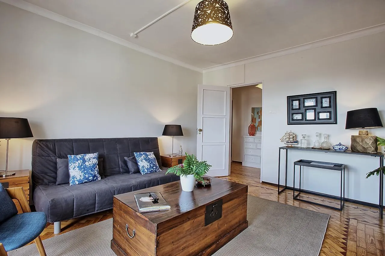 Apartment Apolonia 3E Five Bedrooms Lisbon